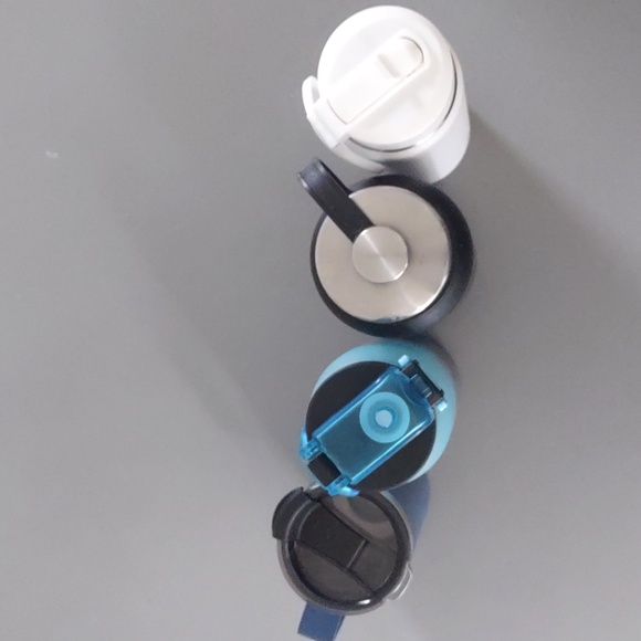 4 WATER BOTTLES - Picture 2 of 3